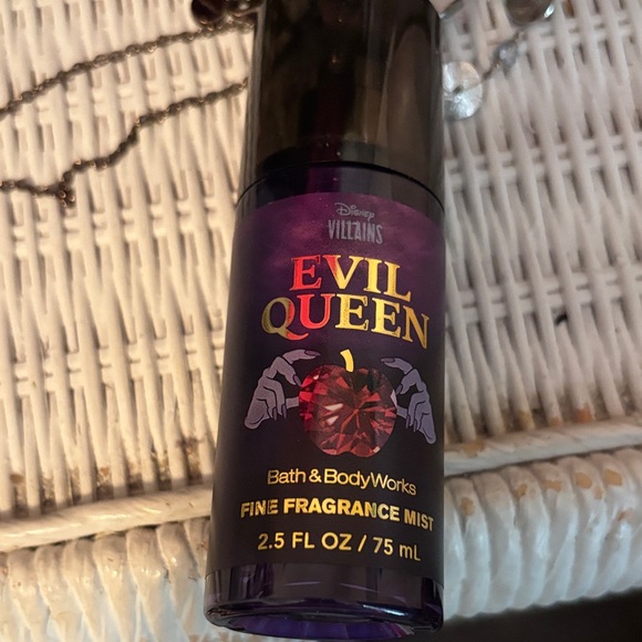 Bath & Body Works Other - Bath & Body Works Evil Queen Fragrance Mist - Purple & Black